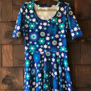 LuLaRoe Floral Printed Dress w Sleeves